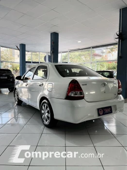 ETIOS 1.5 X Sedan 16V