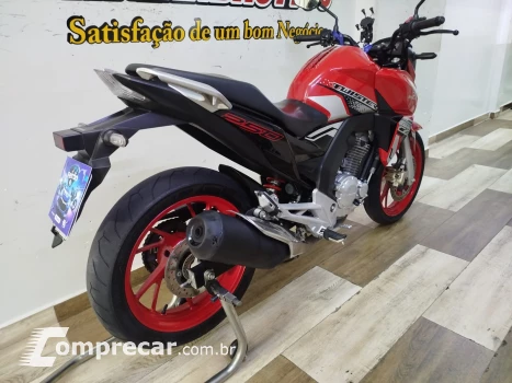 CB 250 F TWISTER