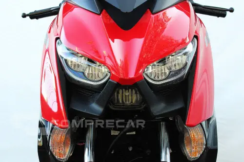 YAMAHA XMAX ABS