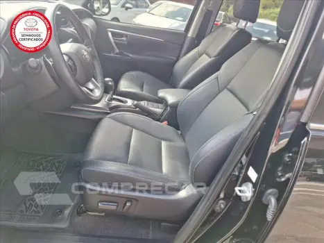 HILUX SW4 2.8 D-4D TURBO DIESEL SRX 7L 4X4 AUTOMÁ