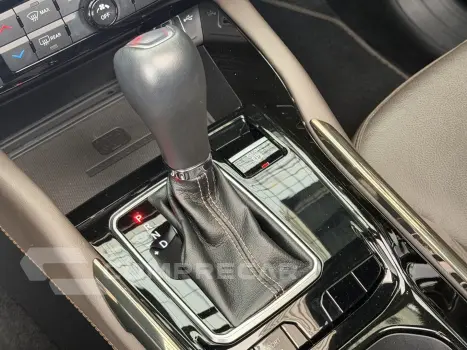 COMMANDER 1.3 T270 TURBO FLEX OVERLAND AT6