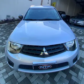 L200 Triton HLS 2.4 Flex 16V CD Mec.