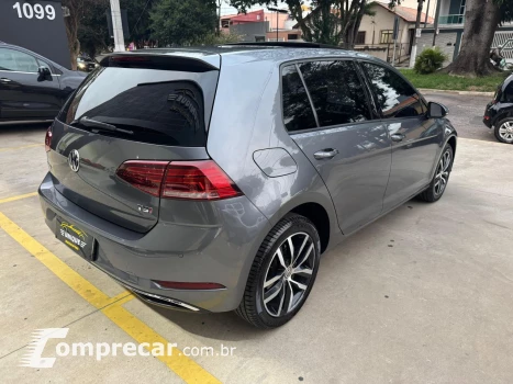 Golf Comfort. 200 TSI 1.0 Flex 12V Aut.