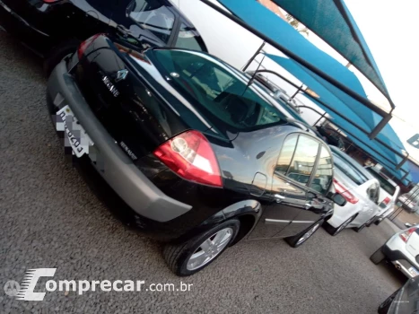 Megane Sedan 2.0 16V 4P DYNAMIQUE