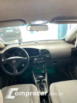 ZAFIRA 2.0 MPFI Elegance 8V