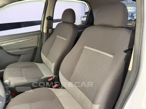 CELTA 1.0 LT