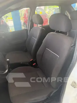 CLASSIC 1.0 MPFI Sedan 8V