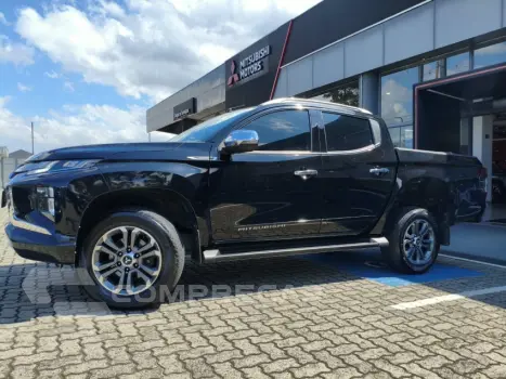 Mitsubishi TRITON 2.4 Biturbo CD Hpe-s 4X4 4 portas