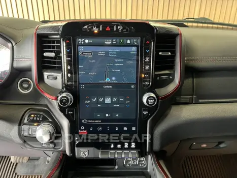 1500 5.7 V8 GASOLINA REBEL CD 4X4 AUTOMÁTICO