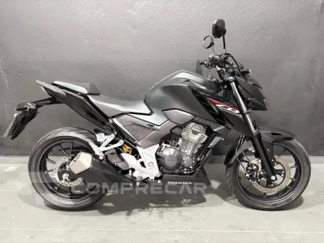 CB 300 F TWISTER CBS