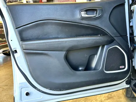 COMPASS 2.0 16V FLEX NIGHT EAGLE AUTOMÁTICO