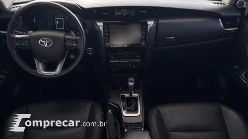 SW4 SRX 2.8 turbodiesel 5L 4x4 (Aut)