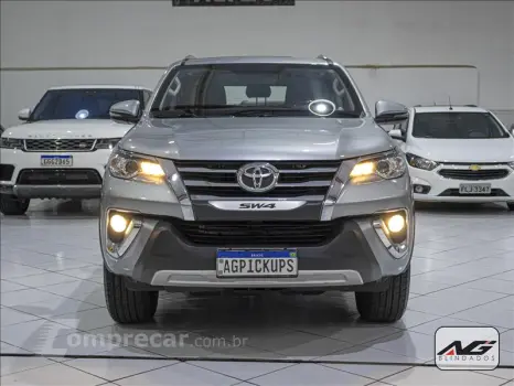 HILUX SW4 2.7 SRV 7 Lugares 4X2 16V