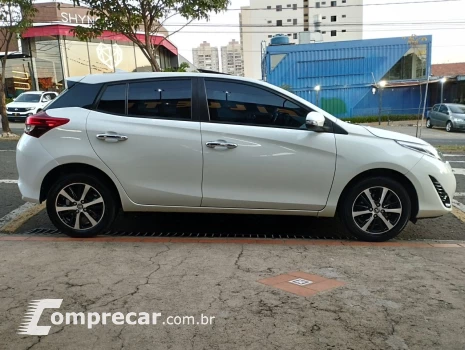 Yaris Hatch 1.5 16V 4P FLEX XLS CONNECT MULTIDRIVE AUTOMÁTIC
