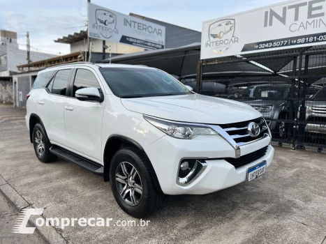 HILUX SW4 2.7 SR 7 Lugares 4X2 16V