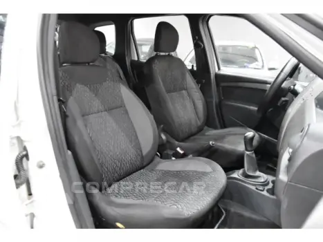 DUSTER - 1.6 EXPRESSION 4X2 16V 4P MANUAL