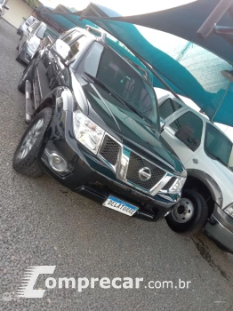 NISSAN Frontier 2.5 SL 4X4 TURBO DIESEL CABINE DUPLA AUTOMÁTICO 4 portas