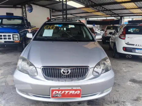 Toyota Corolla Fielder xei 4 portas