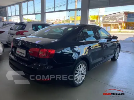 JETTA 2.0 TSI HIGHLINE 200CV GASOLINA 4P TIPTRONIC
