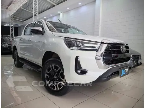 HILUX 2.8 D-4D TURBO DIESEL CD SRX 4X4 AUTOMÁTICO