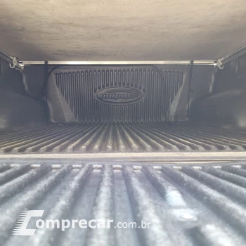 AMAROK Trendline CD 2.0 TDI 4X4 Dies Aut