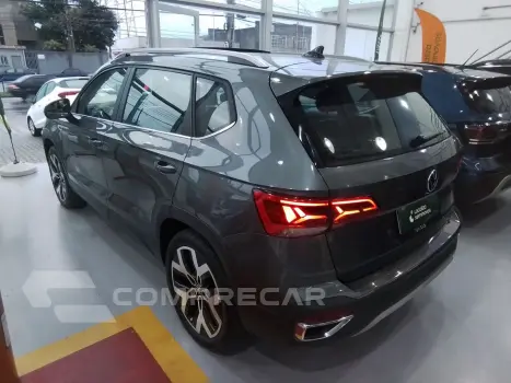 TAOS 1.4 250 TSI TOTAL FLEX HIGHLINE AUTOMÁTICO
