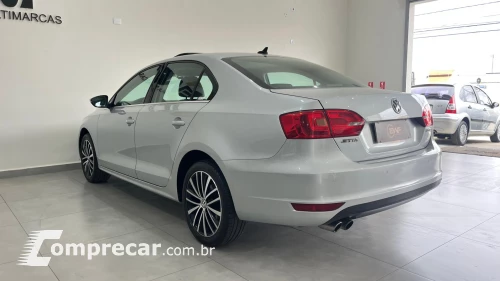 JETTA Highline 2.0 TSI 16V 4p Tiptronic