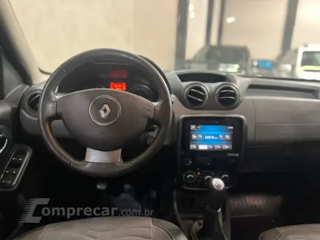 Duster 1.6 16V 4P FLEX TECH ROAD