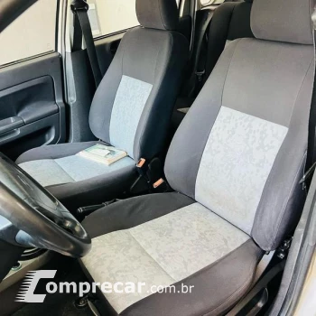FIESTA 1.6 Rocam Sedan 8V