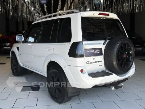 PAJERO TR4 2.0 4X2 16V 140CV FLEX 4P AUTOMÁTICO