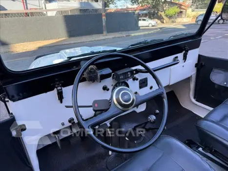JEEP 2.6 6 Cilindros 12V
