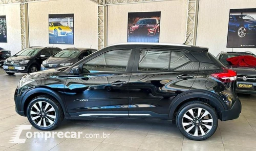KICKS SV CVT