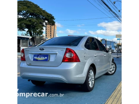 FOCUS 2.0 GLX SEDAN 16V FLEX 4P MANUAL