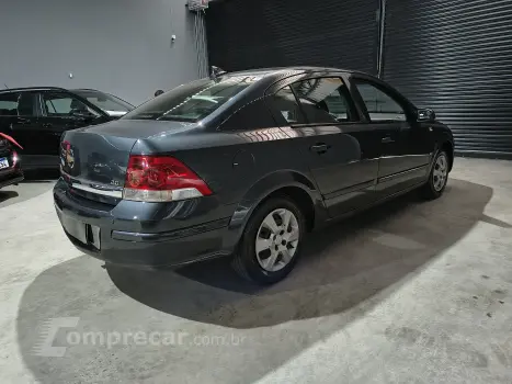 VECTRA 2.0 MPFI Expression 8V