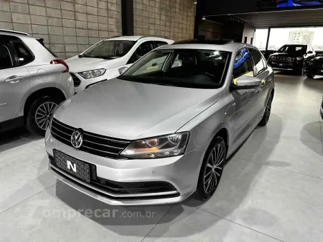 Volkswagen JETTA 2.0 COMFORTLINE FLEX 4P TIPTRONIC 4 portas