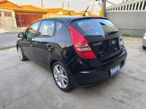 i30 2.0 16V 145cv 5p Mec.