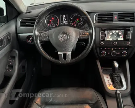 JETTA Highline 2.0 TSI 16V 4p Tiptronic