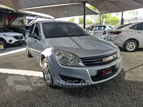 VECTRA SEDAN - 2.0 MPFI EXPRESSION 8V 140CV 4P MANUAL