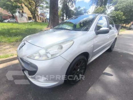 PEUGEOT 207 - 1.6 XS 16V 4P AUTOMÁTICO 4 portas