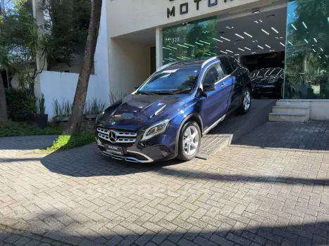 Mercedes-Benz GLA 200 1.6 CGI Advance 7g-dct 4 portas