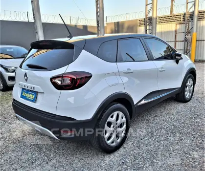 Captur 1.6 16V 4P FLEX SCE LIFE X-TRONIC CVT