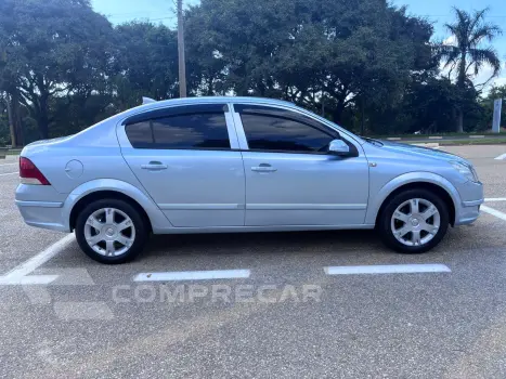 VECTRA 2.0 MPFI Elegance 8V