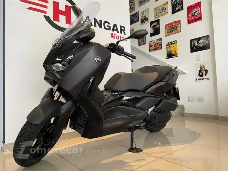 XMAX 300 CONNECTED ABS