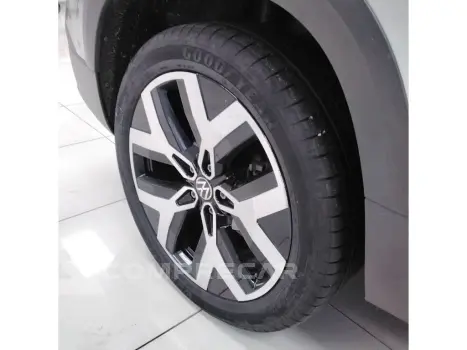 TAOS 1.4 250 TSI TOTAL FLEX HIGHLINE AUTOMÁTICO