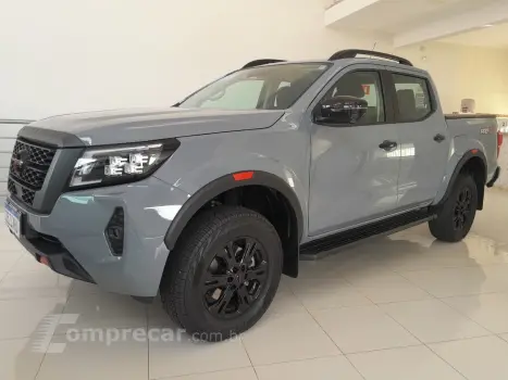 NISSAN Frontier 2.3 16V PRO4X CABINE DUPLA 4X4 BI-TURBO DIESEL AUTO 4 portas