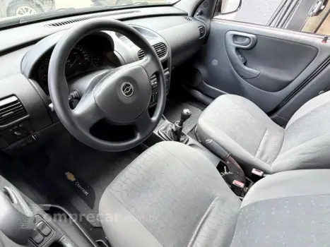 CORSA 1.0 MPFI Maxx Sedan 8V