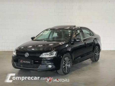 Volkswagen JETTA - 2.0 TSI HIGHLINE 211CV 4P TIPTRONIC 4 portas