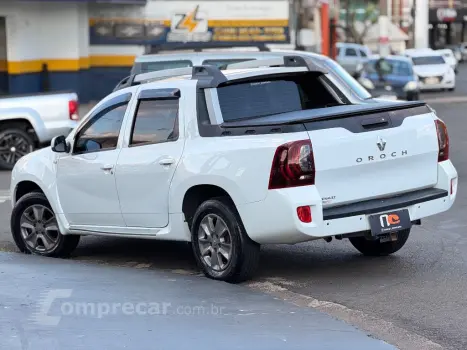 DUSTER OROCH Dyna. 2.0 Flex 16V Aut.