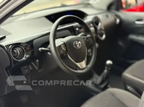 ETIOS 1.5 XS 16V FLEX 4P MANUAL