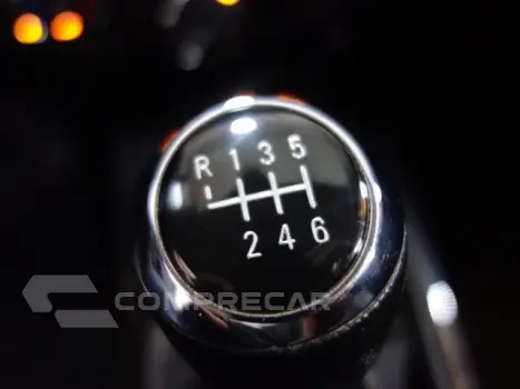 PRISMA - 1.4 MPFI LT 8V 4P MANUAL